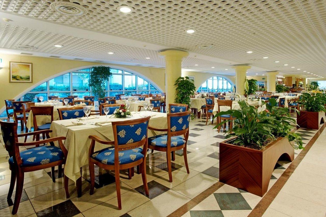 Aparthotel Holiday Bibione Exterior foto